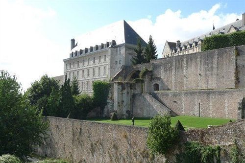 Hôtellerie Saint Yves Hotel Chartres