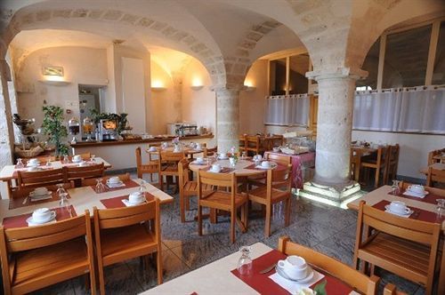 Hôtellerie Saint Yves 3*