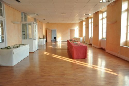Hôtellerie Saint Yves Hotel Chartres