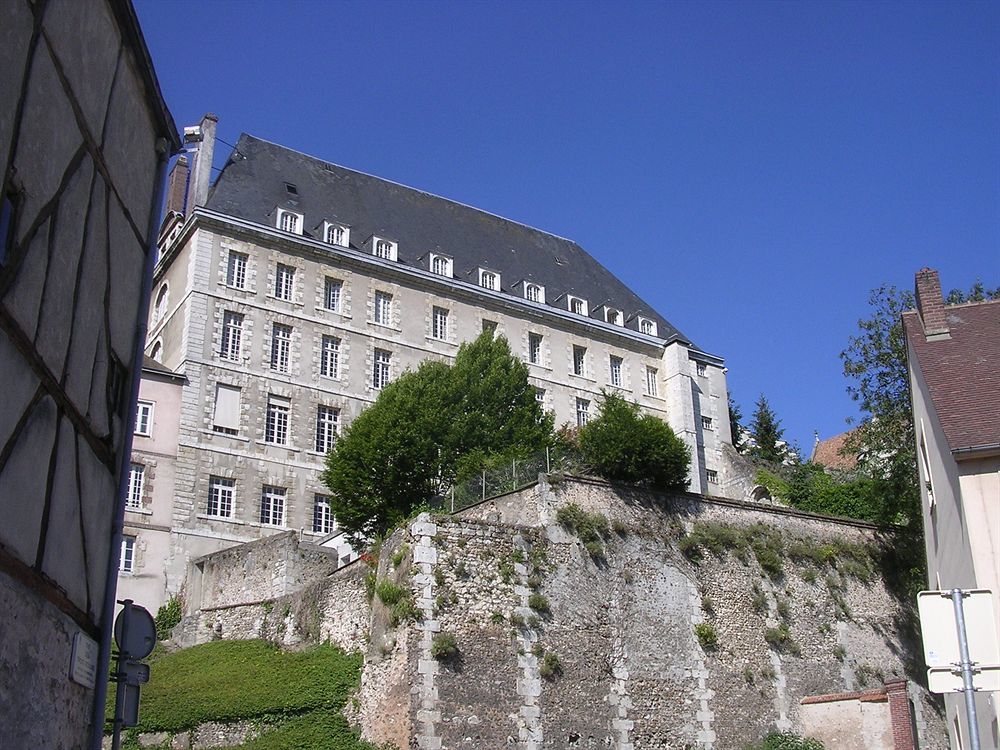 Hôtellerie Saint Yves Hotel Chartres